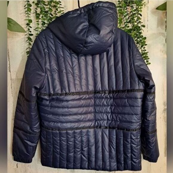 NWOT Reebok Puffer Jacket - Picture 8 of 9